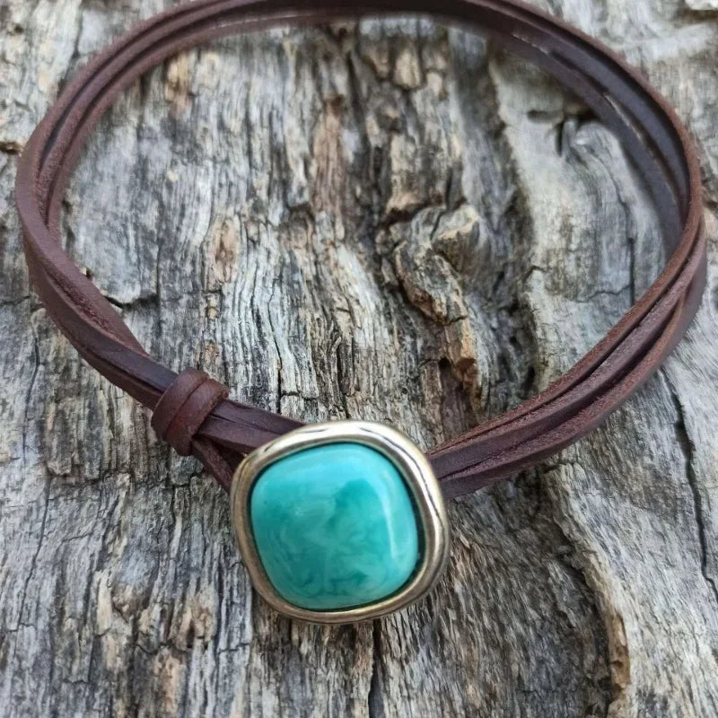 the rope and stone choker disco reign